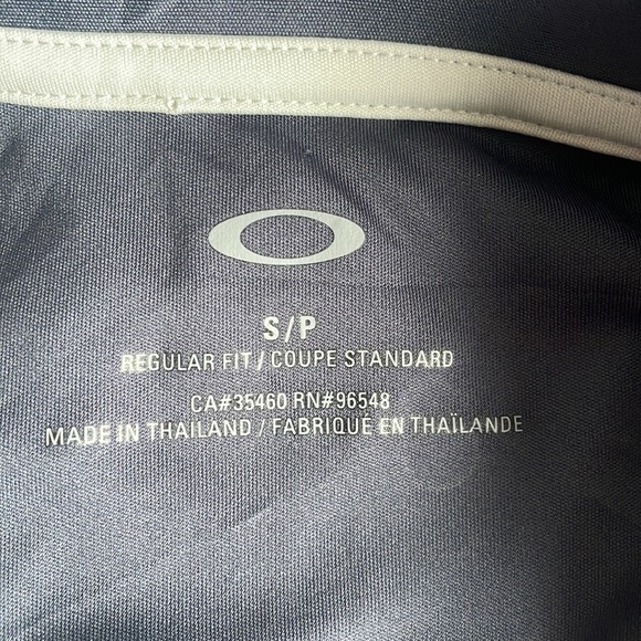 Oakley Polo Shirt NWT Small - Picture 6 of 8